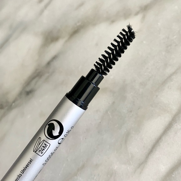 It Cosmetics Bundle (Medium Complexion) - Picture 8 of 12